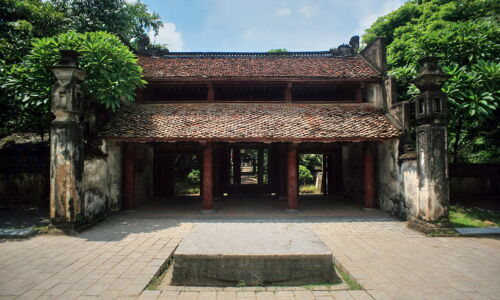 Le Dai Hanh King Temple Ninh B